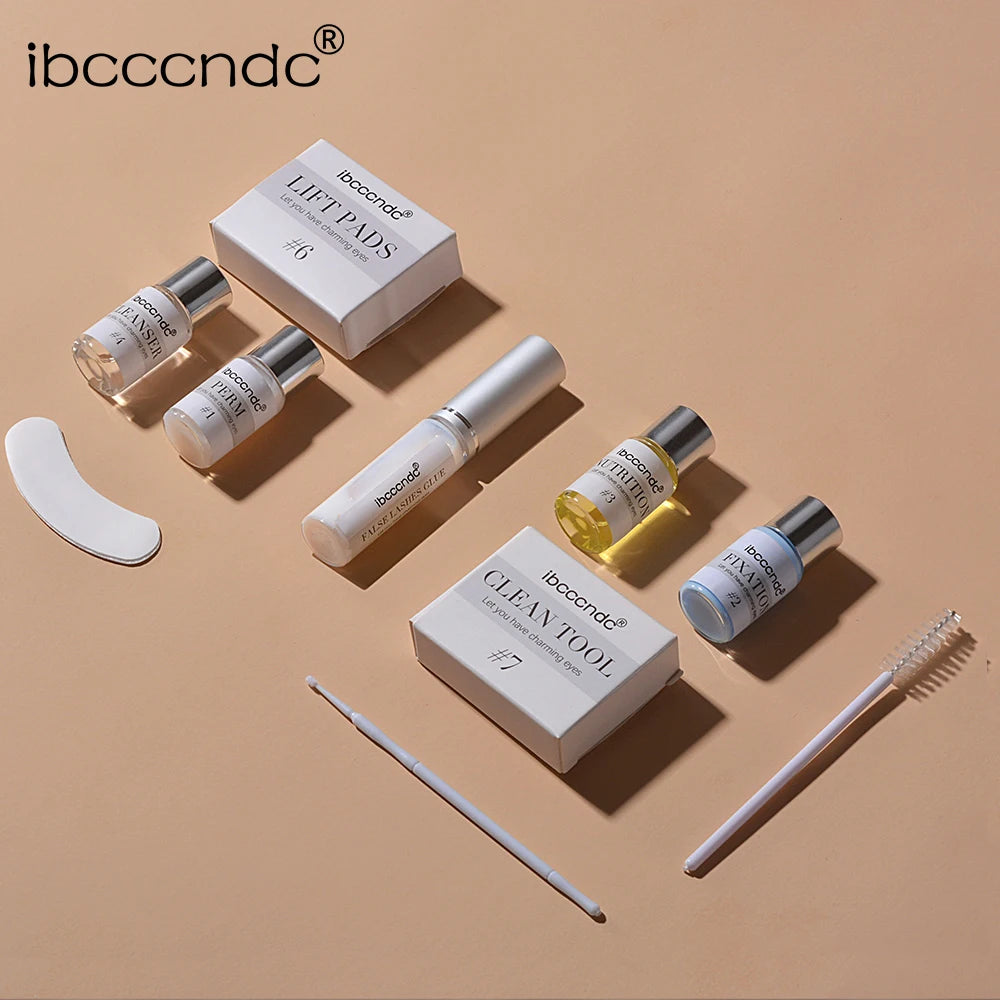 Eyelash lifting kit with application and product information